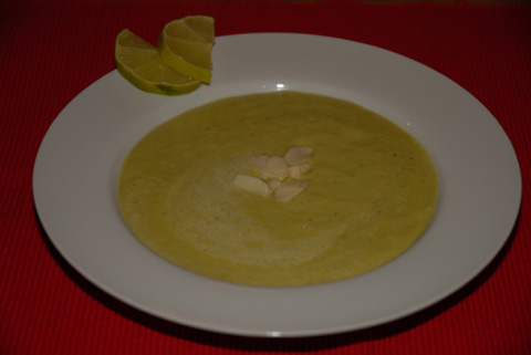 Avocadosuppe mit Honig